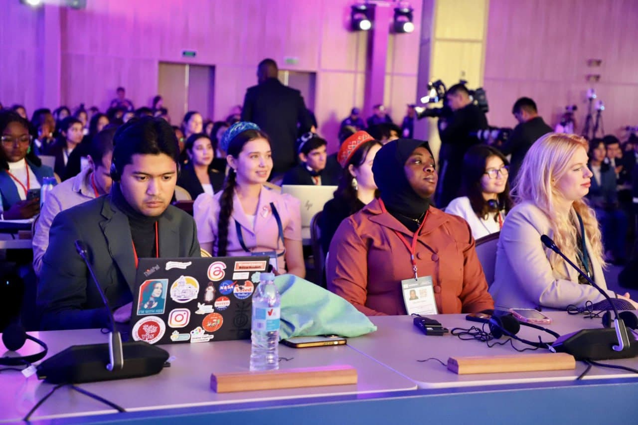 Молодёжь представляет идеи и стартап-проекты, направленные на решение климатических вопросов