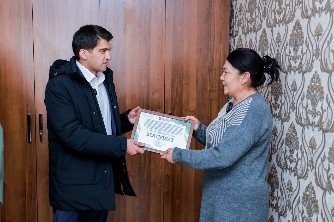 Prezident topshirig‘i amalda: 100 nafar tozalik posboni farzandlarining kontrakt to‘lovi to‘lab berildi