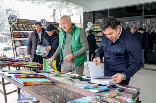 Kitobxonlik madaniyatini shakllantirishga alohida e'tibor qaratilmoqda