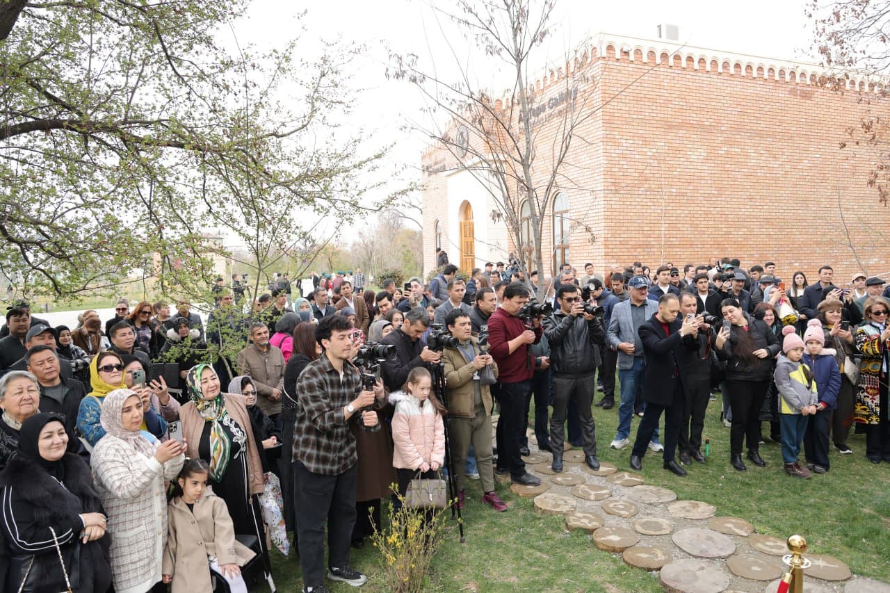 An Exhibition of Unique Works Opens at the ARTepa Gallery in Tashkent