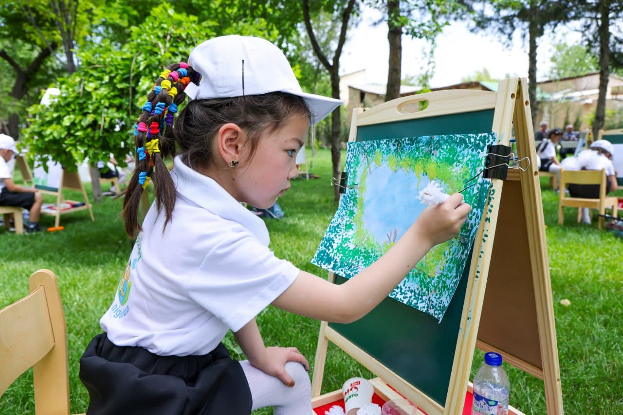 Дети дошкольного возраста создали уникальные рисунки на тему природы