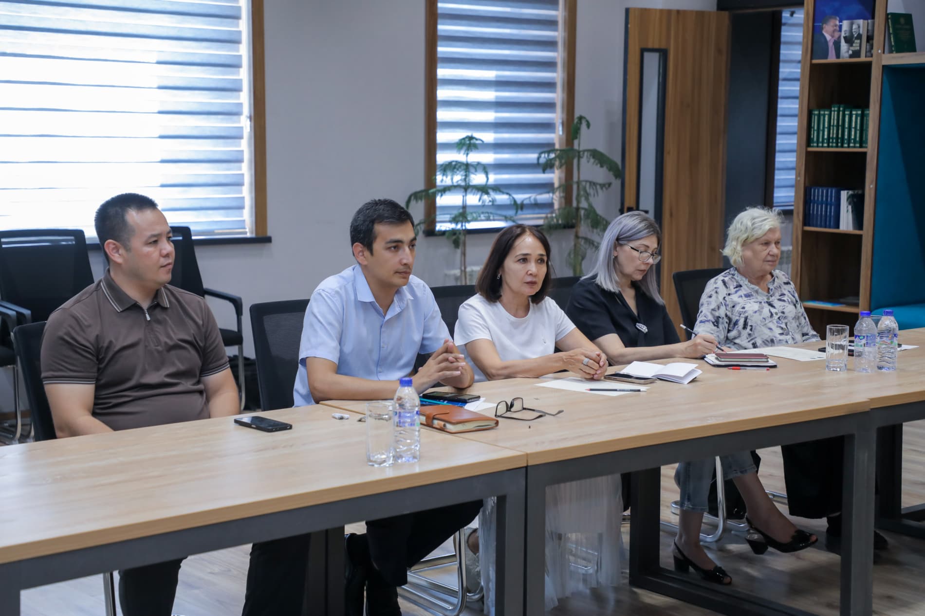 Ekomadaniyat, ekota’lim va “yashil” standartlar: Ekologiya qo‘mitasi tizim tashkilotlari hisobotlari tinglandi