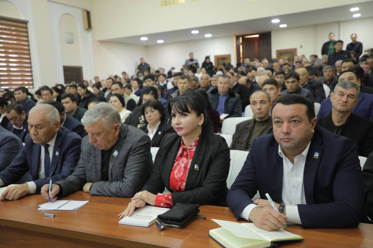 Qibray tumani hokimi Muzaffar Rashidov tumanda Murojaat