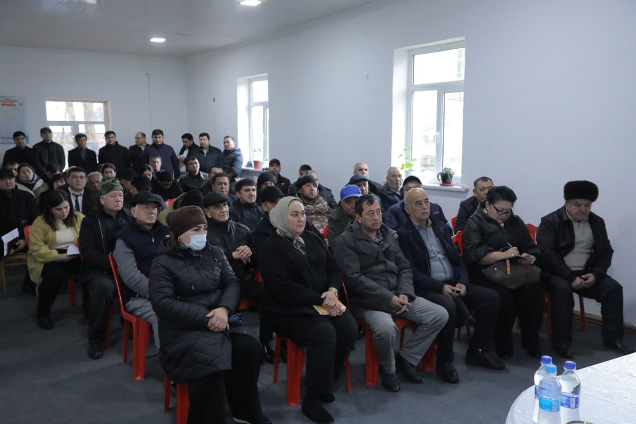 Uzumzor mahallasida jinoyatchilik holatlari tanqidiy tahlil qilindi