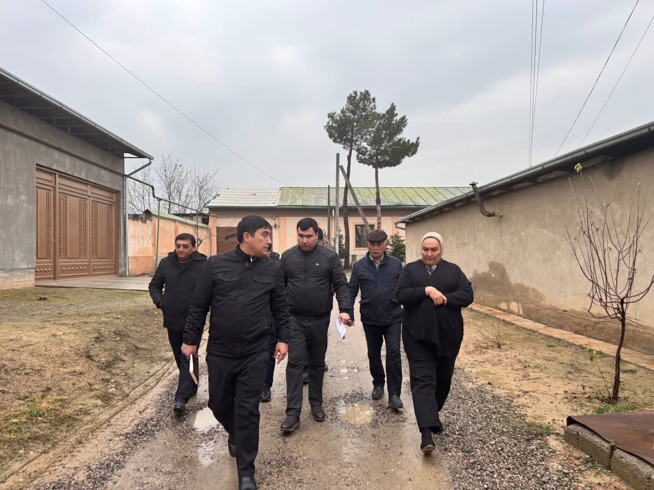 Mahalladagi kommunal va boshqa sohalardagi muammolar oʼrganildi