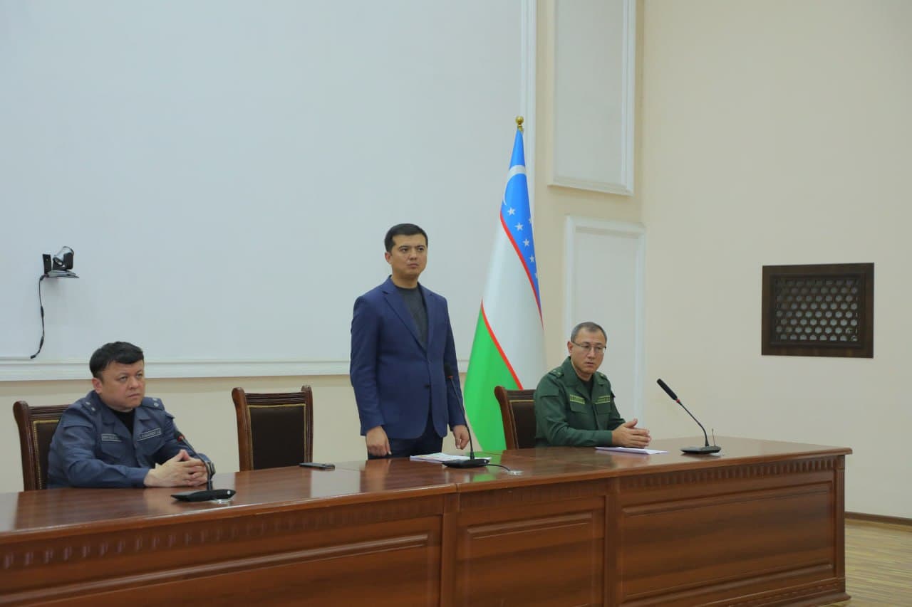 Mahallalardagi muammolar va ustuvor vazifalar tanqidiy muhokama qilindi