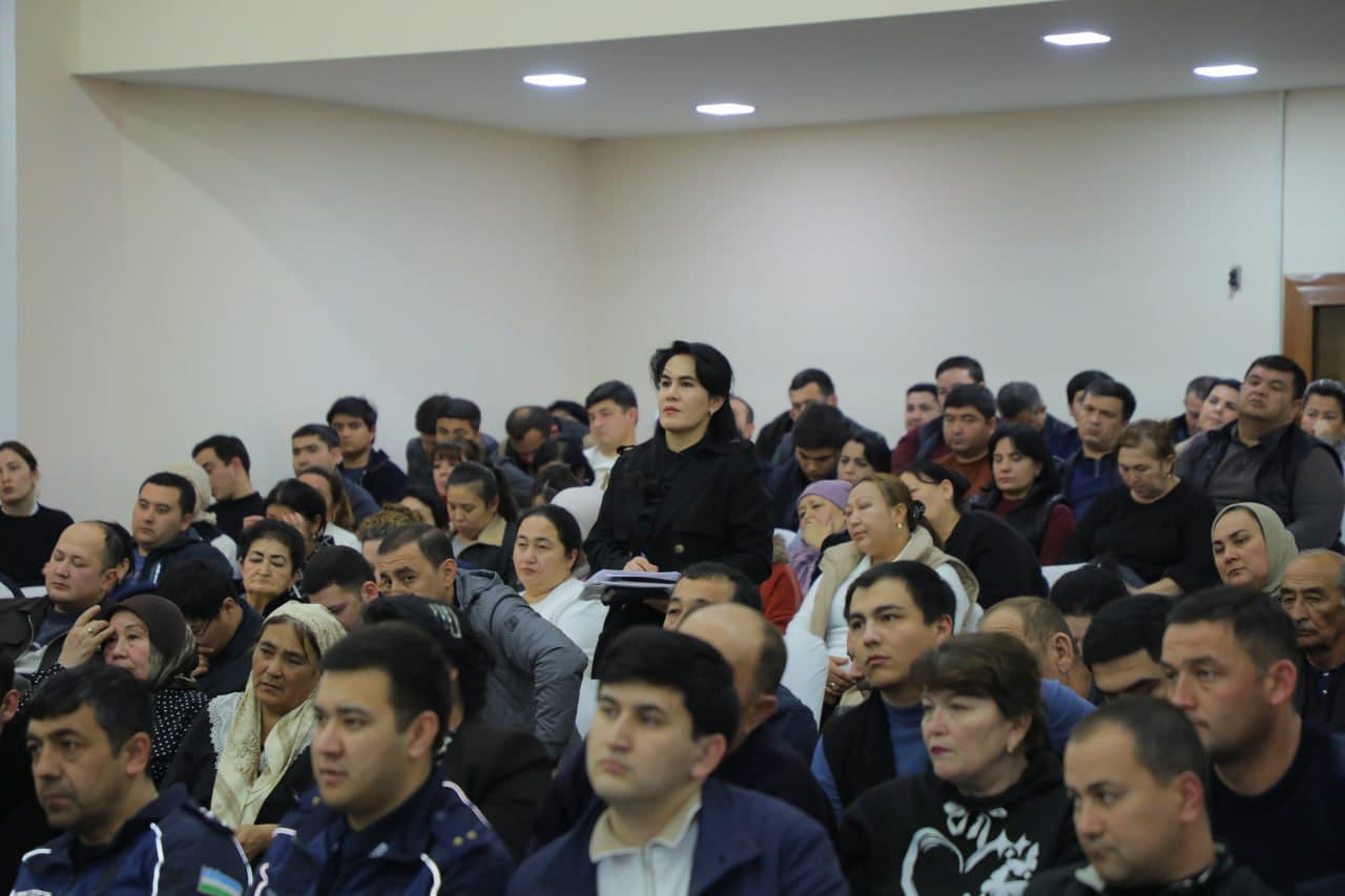 Mahallalardagi muammolar va ustuvor vazifalar tanqidiy muhokama qilindi