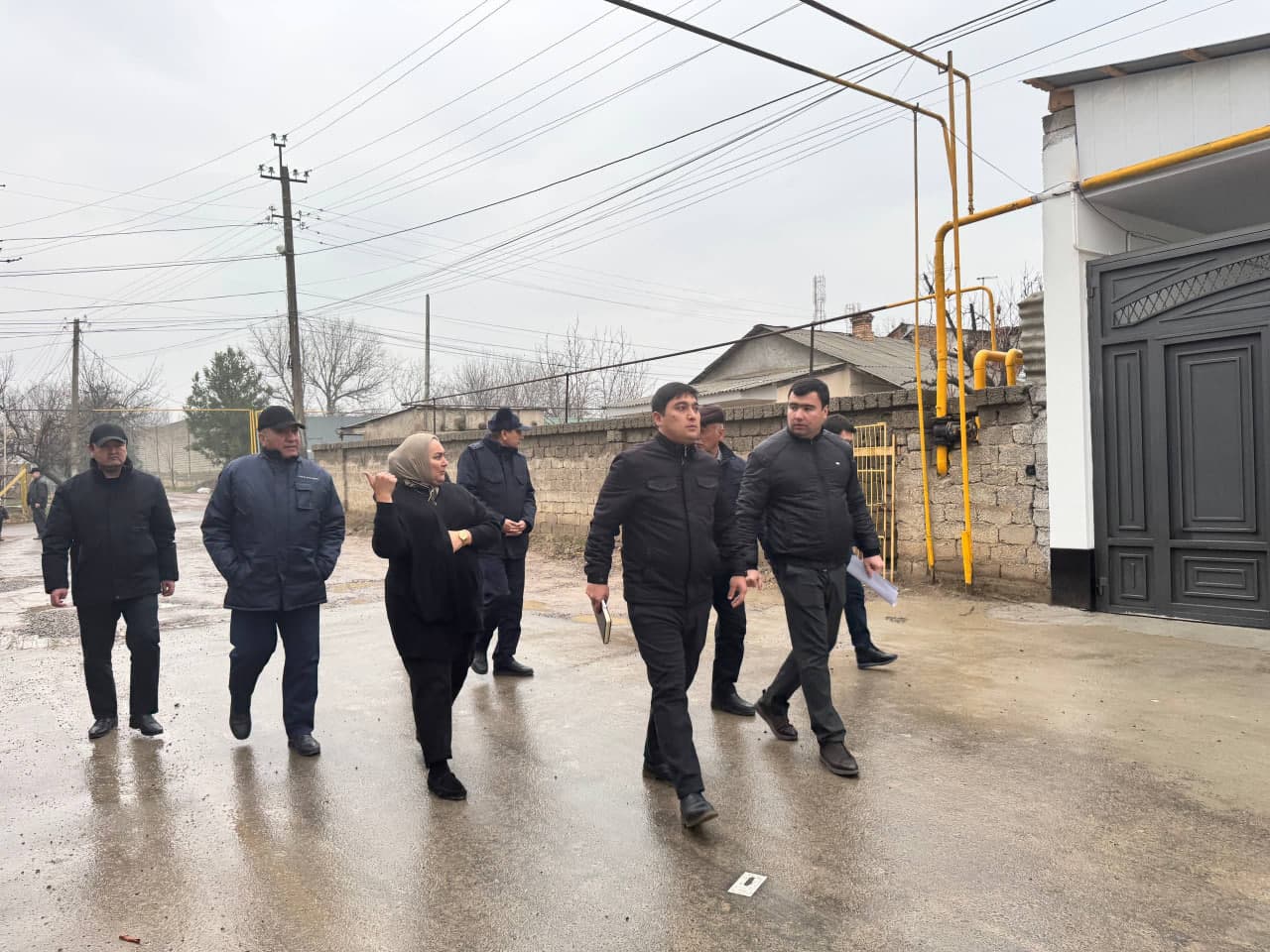 Mahalladagi kommunal va boshqa sohalardagi muammolar oʼrganildi