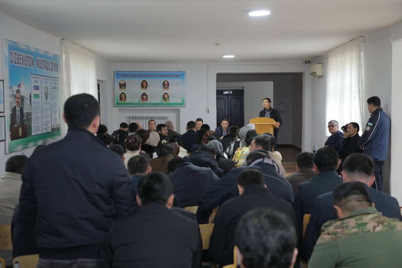 Parvoz mahallasida jinoyatchilikning oldini olish masalalariga bag‘ishlangan uchrashuv o‘tkazildi