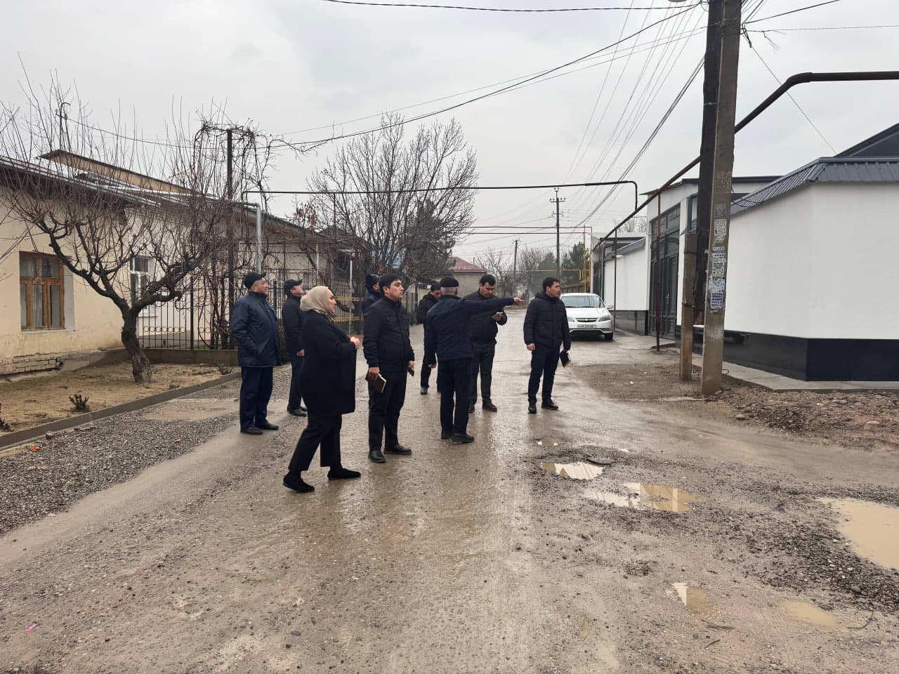 Mahalladagi kommunal va boshqa sohalardagi muammolar oʼrganildi