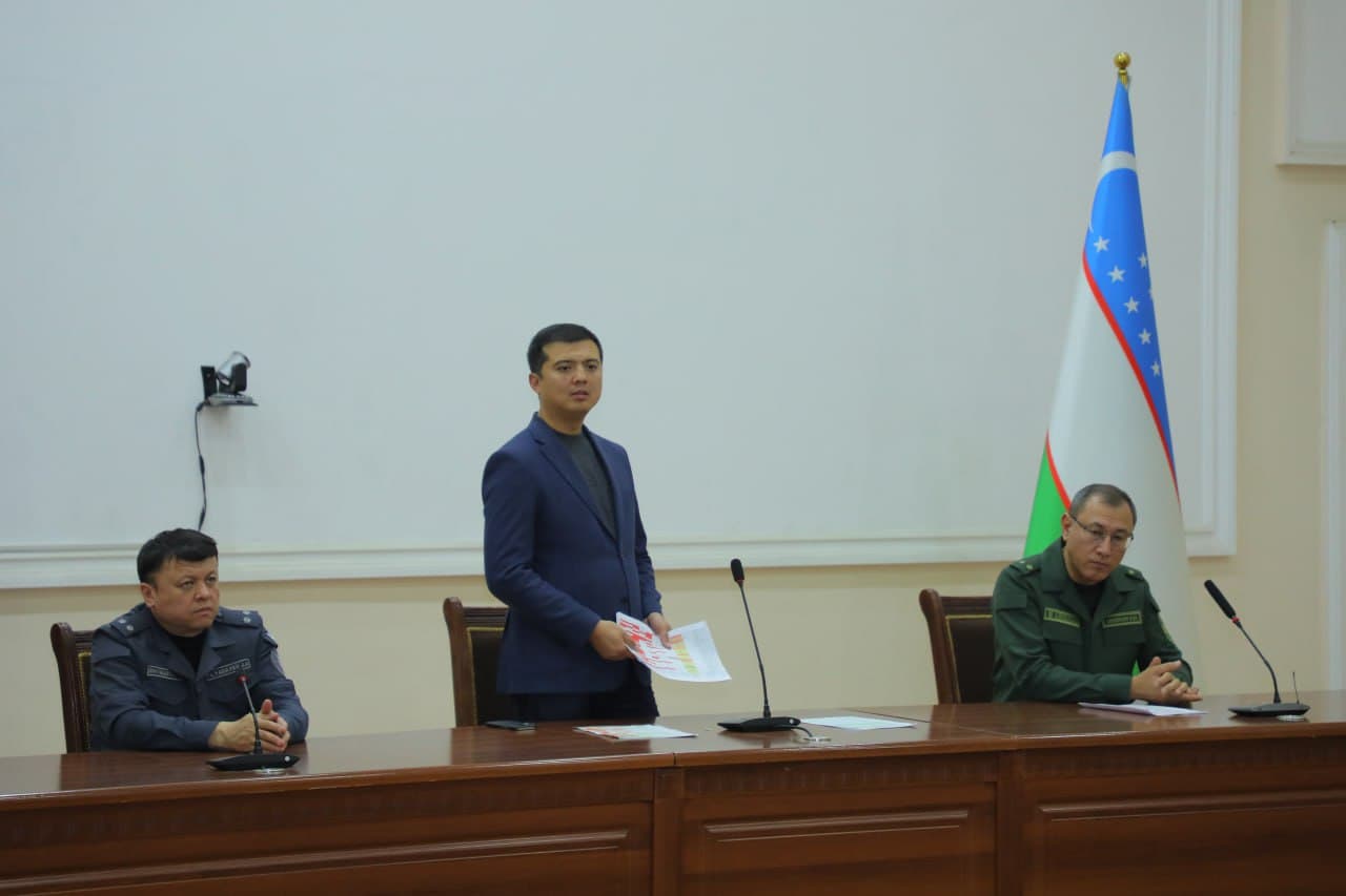 Mahallalardagi muammolar va ustuvor vazifalar tanqidiy muhokama qilindi