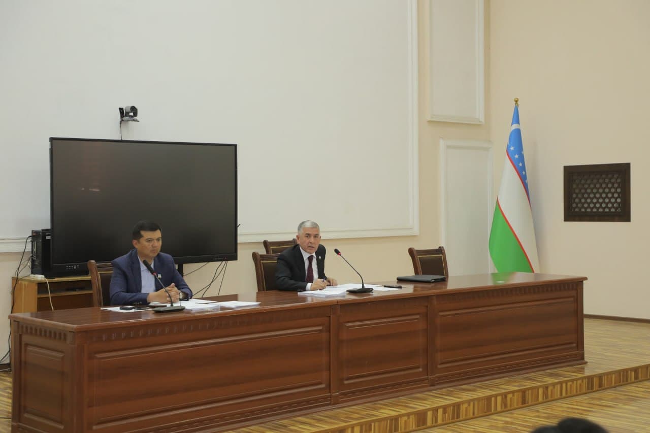 Xalq deputatlari Qibray tuman Kengashinig 7-chaqiriq, XX-sessiyasi bo'lib o'tdi