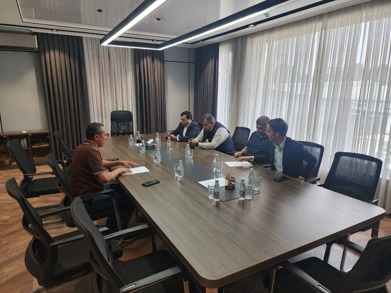 Pokiston delegatsiyasi Qibray va Bo‘stonliqdagi agroloyihalar bilan tanishdi
