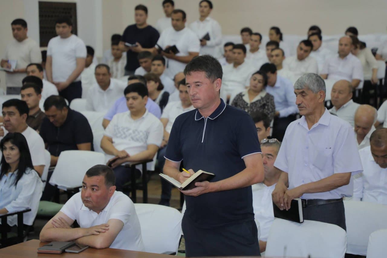 Yoshlar bilan ishlashda sustkashlikka yo‘l qo‘ygan mas'ullar qat'iy ogohlantirildi