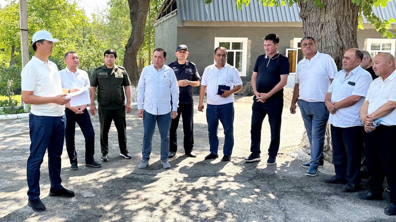 Issiqxonalar faoliyatini tartibga solish va targ‘ibot ishlari muhokama qilindi