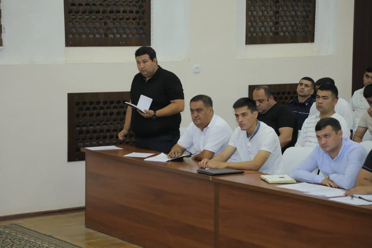 Yoshlar bilan ishlashda sustkashlikka yo‘l qo‘ygan mas'ullar qat'iy ogohlantirildi
