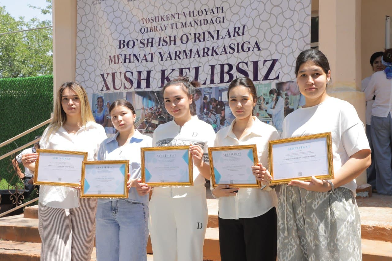 Tumanda bo‘sh ish o‘rinlari "Mehnat yarmarkasi" o‘tkazildi