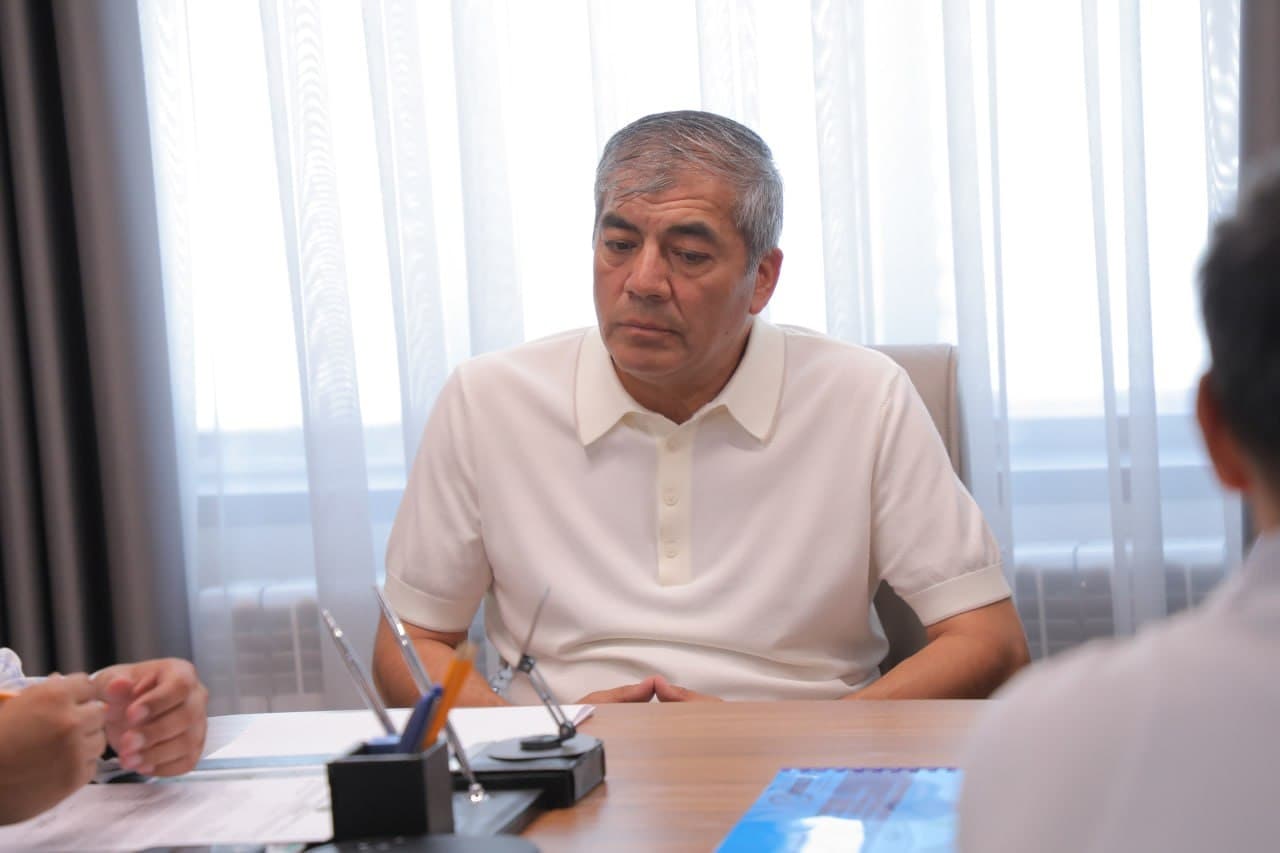 Tuman hokimi eksport hajmini kamaytirgan eksportyor korxonalar rahbarlari va investorlar bilan uchrashdi