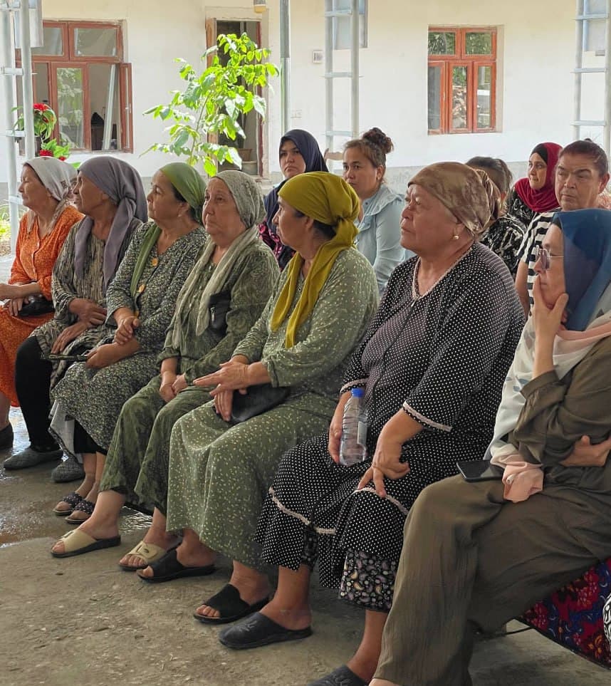 Bo'ston mahallasida xotin-qizlar uchun sayyor qabul o‘tkazildi