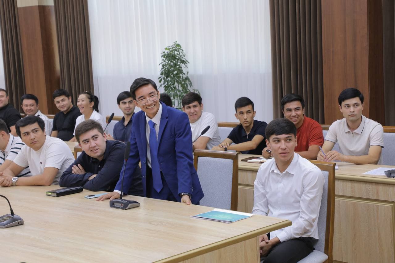 Qibrayda yosh tadbirkorlar bilan ochiq muloqot: tajriba, tashabbus va yangi imkoniyatlar