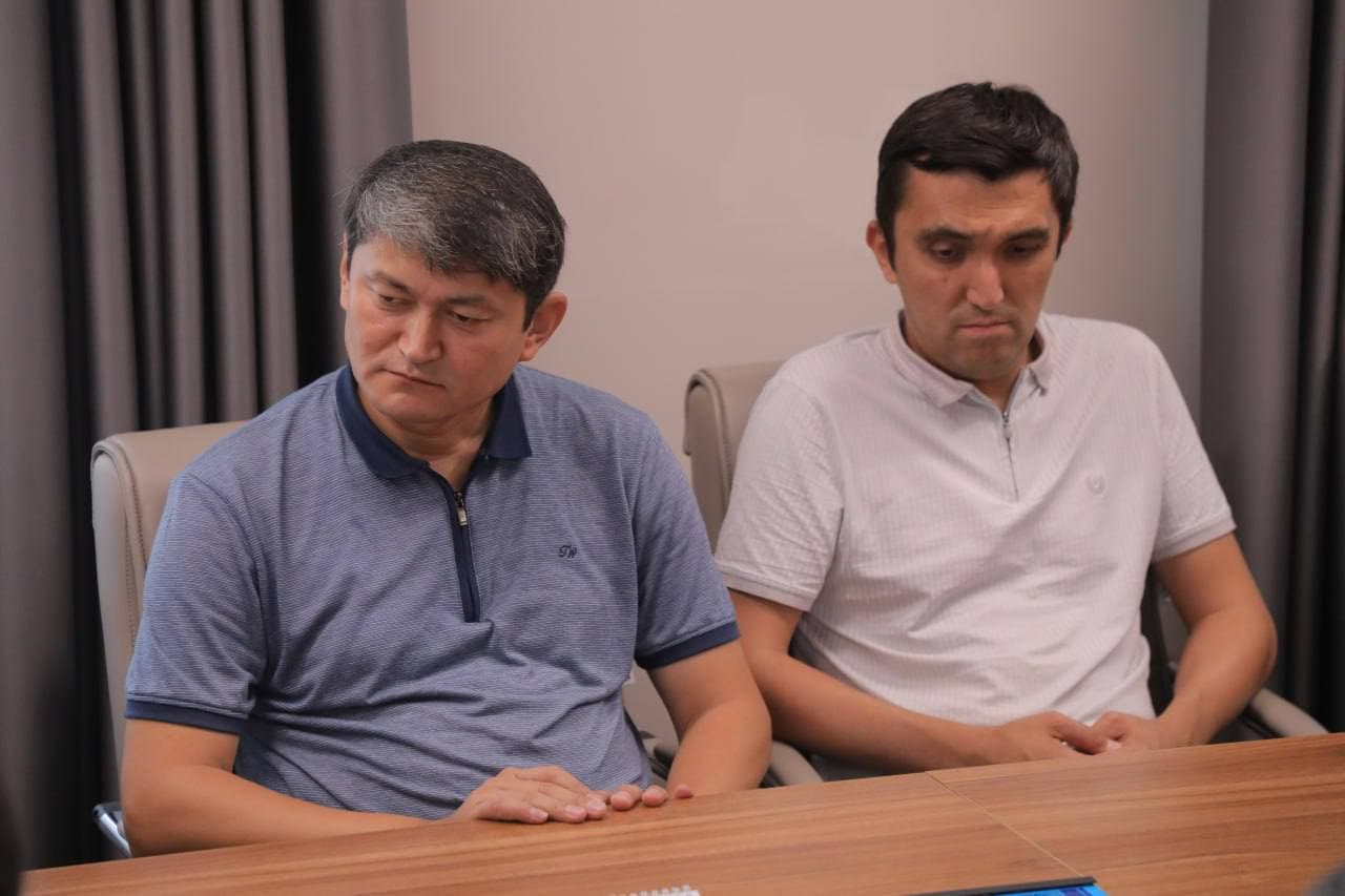 Tuman hokimi eksport hajmini kamaytirgan eksportyor korxonalar rahbarlari va investorlar bilan uchrashdi