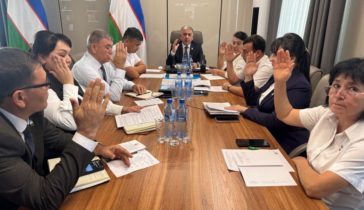Xalq deputatlari Qibray tuman Kengashinig 7-chaqiriq, XXV-sessiyasi bo'lib o'tdi