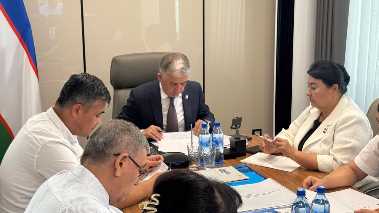 Xalq deputatlari Qibray tuman Kengashinig 7-chaqiriq, XXV-sessiyasi bo'lib o'tdi