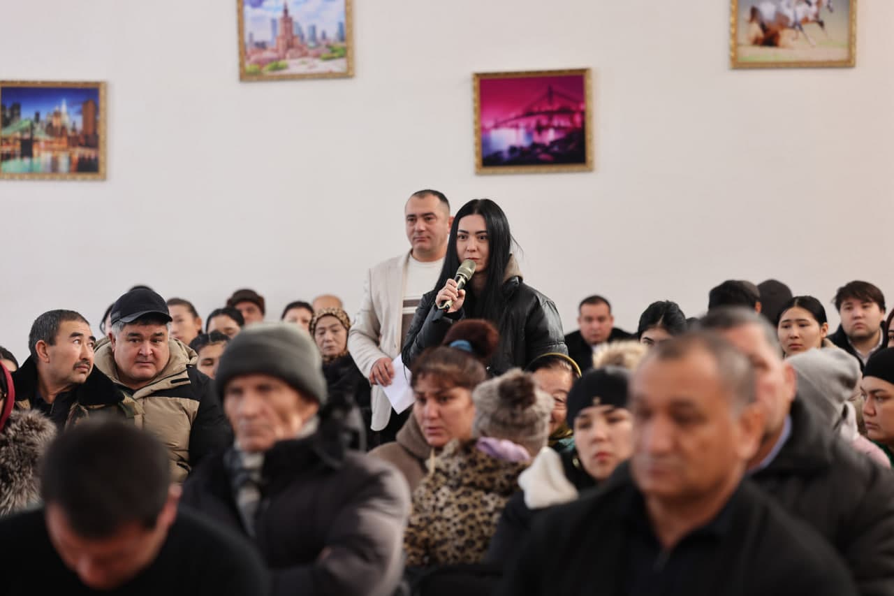 Nurafshon shahrida aholi muammolarini hal etishga bag'ishlangan sayyor qabul tashkil etildi