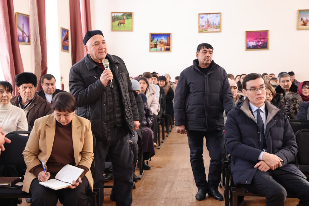 Nurafshon shahrida aholi muammolarini hal etishga bag'ishlangan sayyor qabul tashkil etildi