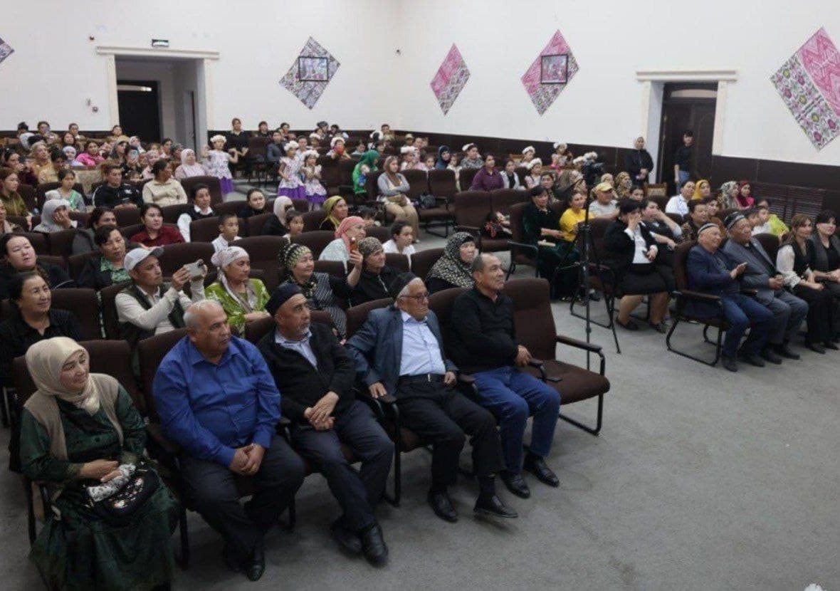 Madaniyatga xizmat — yuksak sharaf. Nurafshonda bir guruh madaniyat xodimlari e’tirof etildi