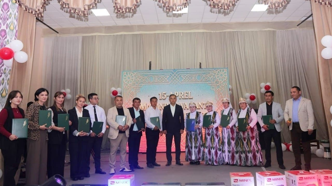 Madaniyatga xizmat — yuksak sharaf. Nurafshonda bir guruh madaniyat xodimlari e’tirof etildi