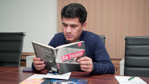 Employees of the State ecological expertise center strengthen reading culture through a book discussion hour