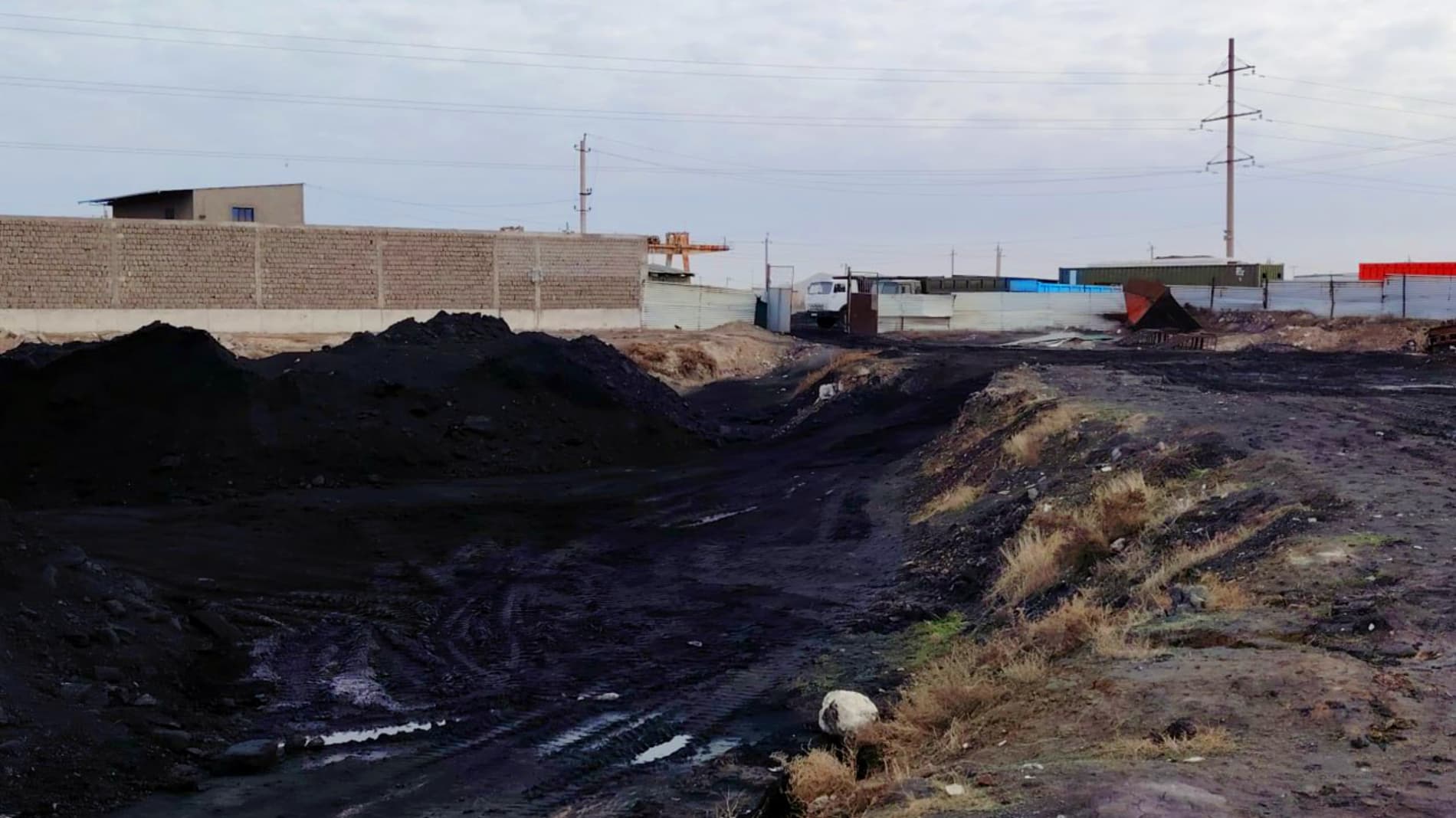 Ko‘mir omborida ekologik xavfsizlik holati o‘rganildi