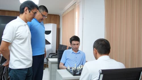 Vatanimiz mustaqilligining 35 yilligi munosabati bilan shaxmat va shashka musobaqalari o‘tkazildi
