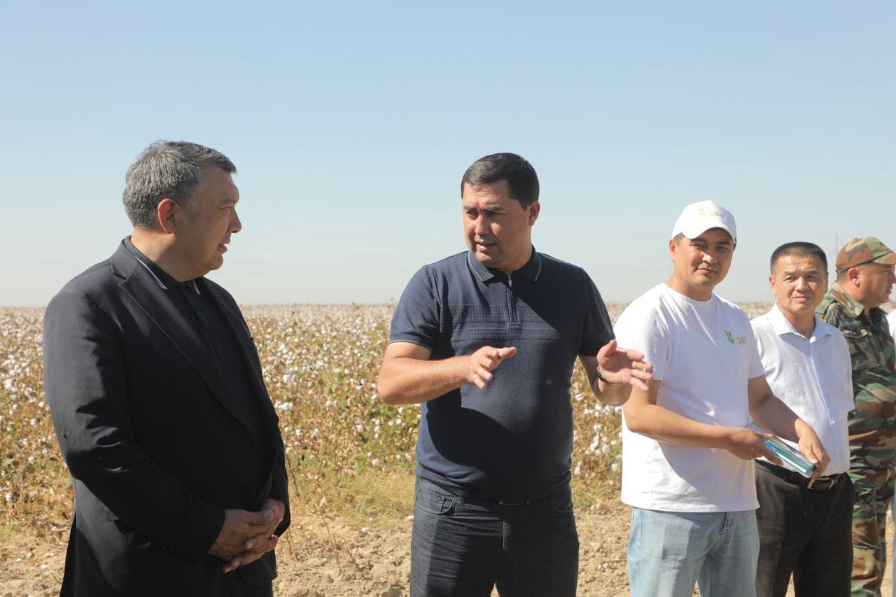 YOSH AGRONOMLAR OQOLTIN DALALARIDA AMALIY TAJRIBA ORTTIRMOQDA
