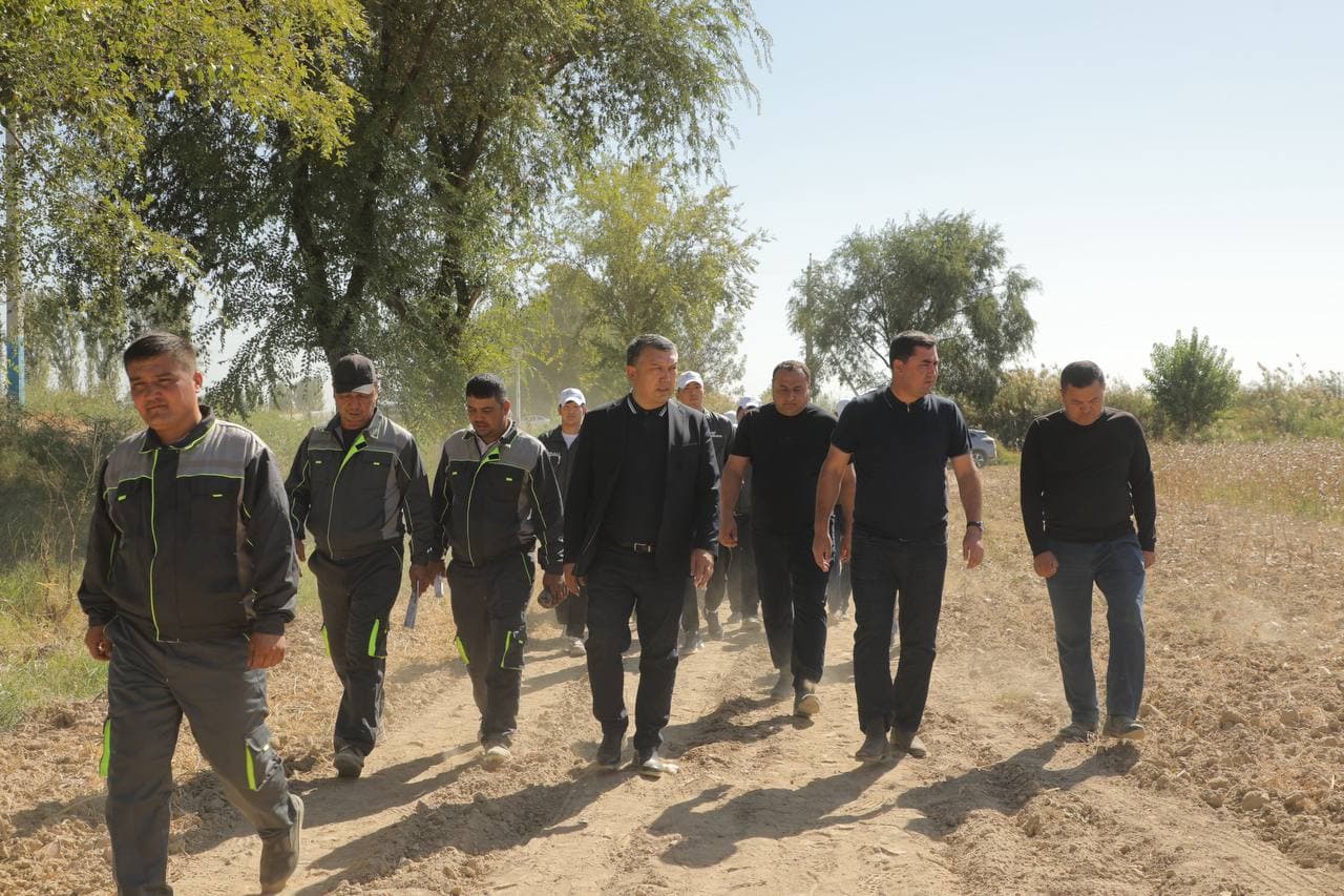 YOSH AGRONOMLAR OQOLTIN DALALARIDA AMALIY TAJRIBA ORTTIRMOQDA