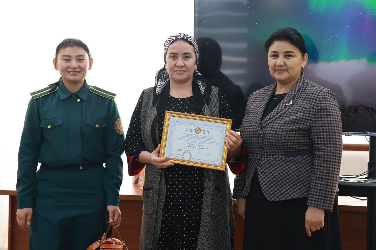 Bir guruh fidoyi xotin-qizlar faollari rag‘batlantirildi