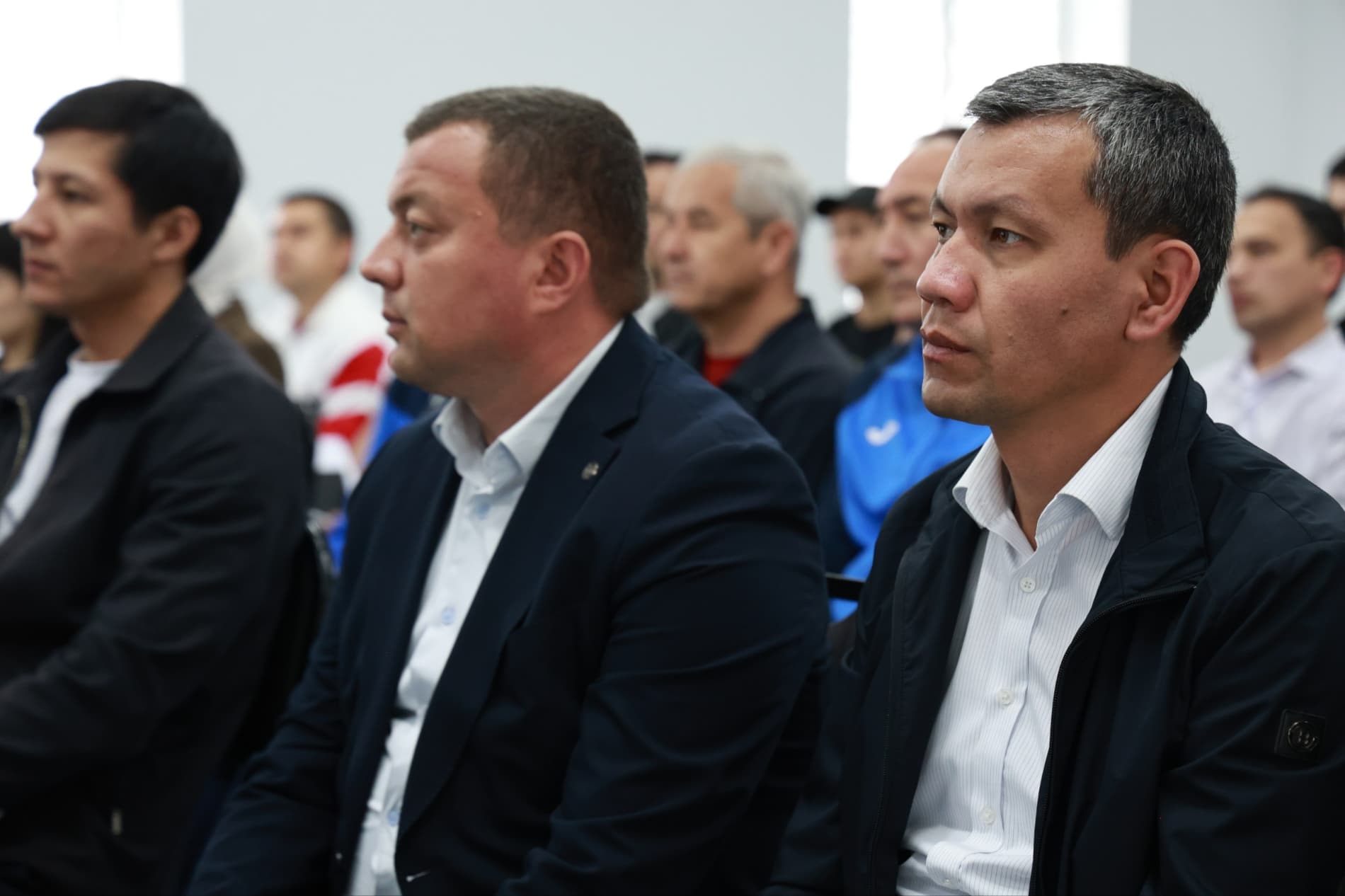 Shahar hokimining sport murabbiylari bilan uchrashuvi bo‘lib o‘tdi