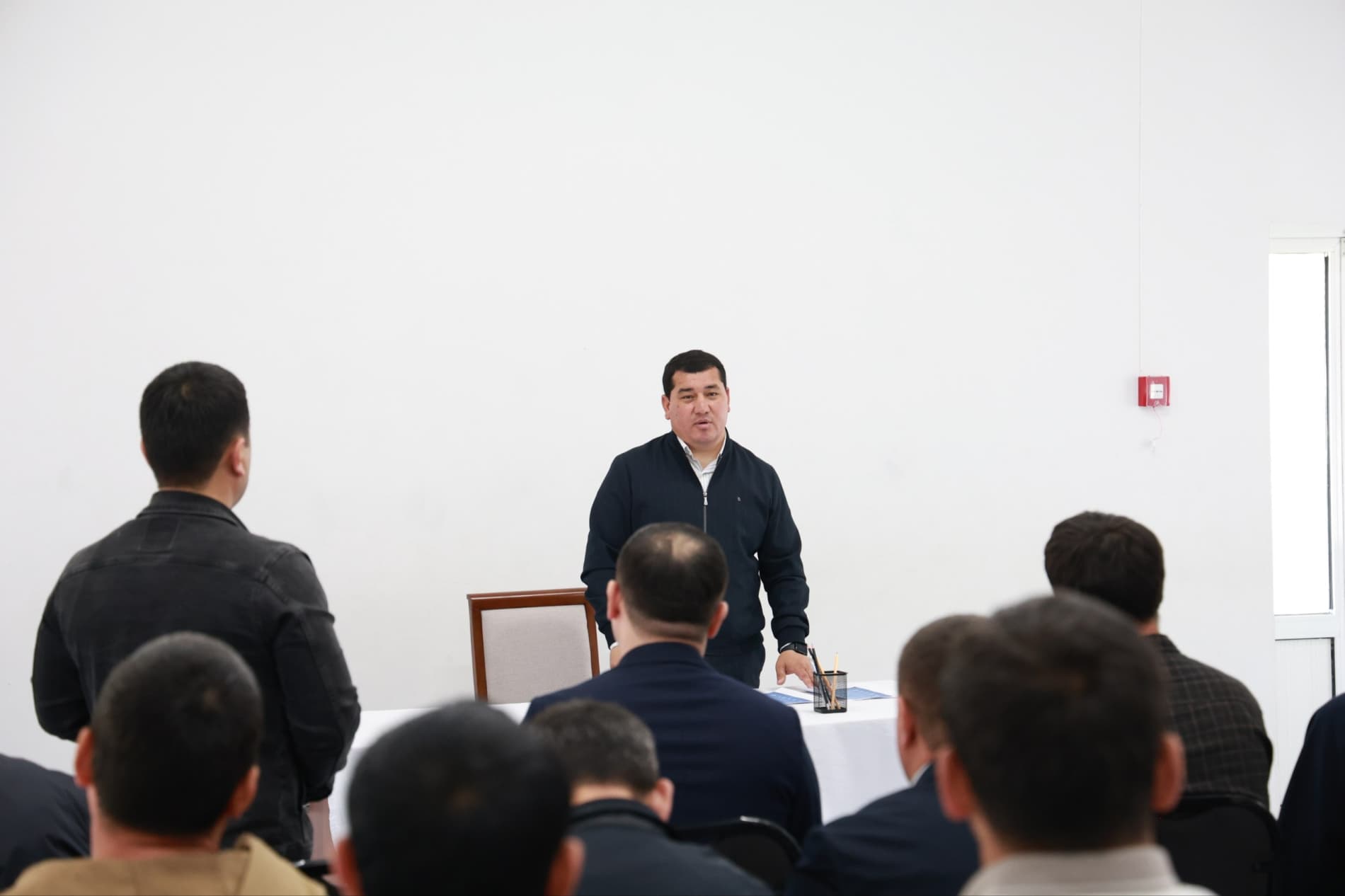 Shahar hokimining sport murabbiylari bilan uchrashuvi bo‘lib o‘tdi