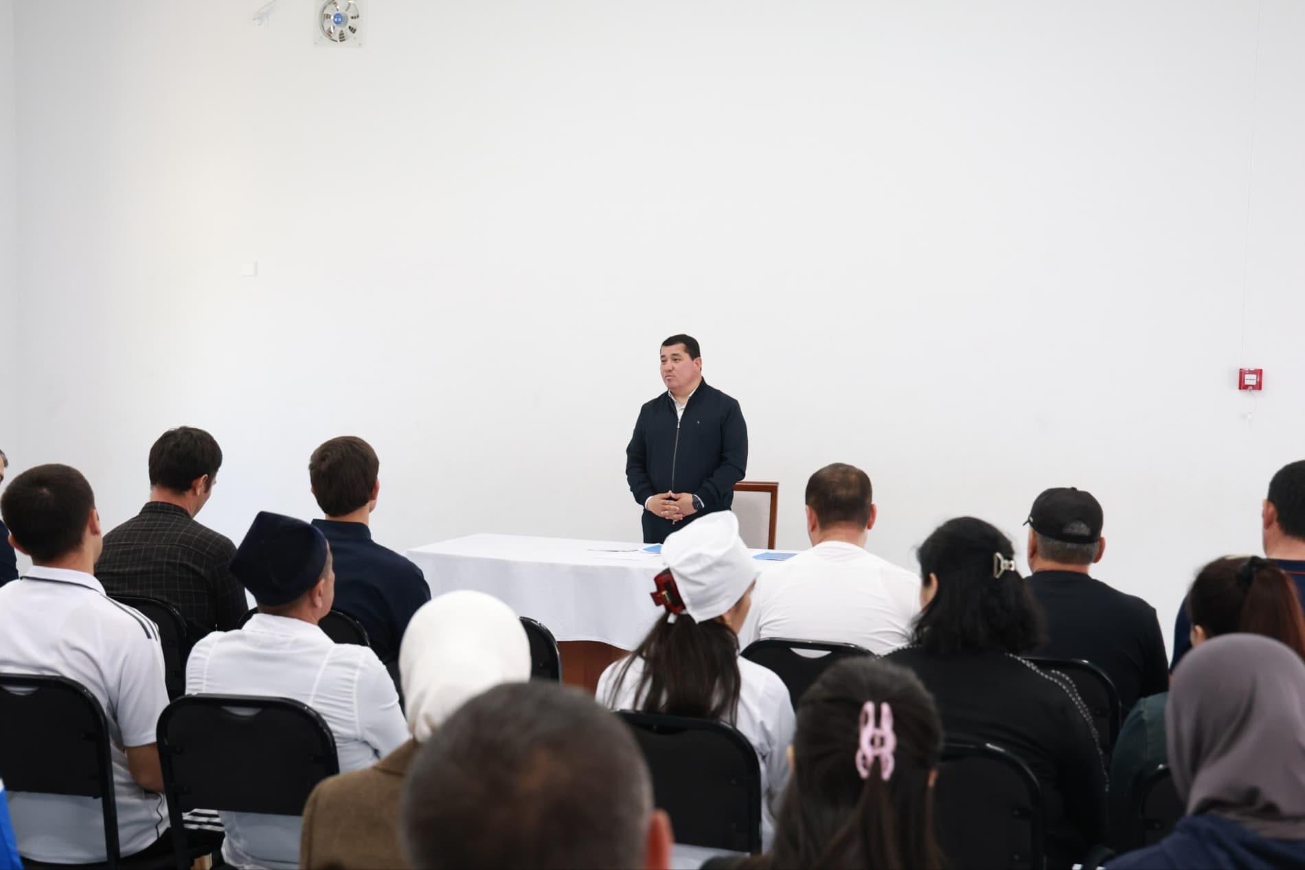 Shahar hokimining sport murabbiylari bilan uchrashuvi bo‘lib o‘tdi