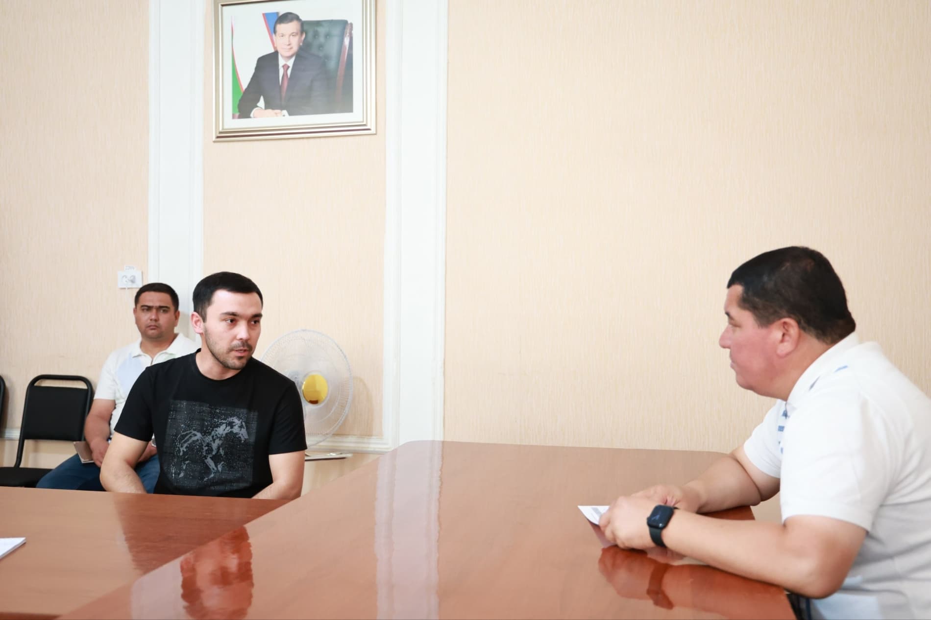Guliston shahrida hokim va yoshlar uchrashuvi bo‘lib o‘tdi