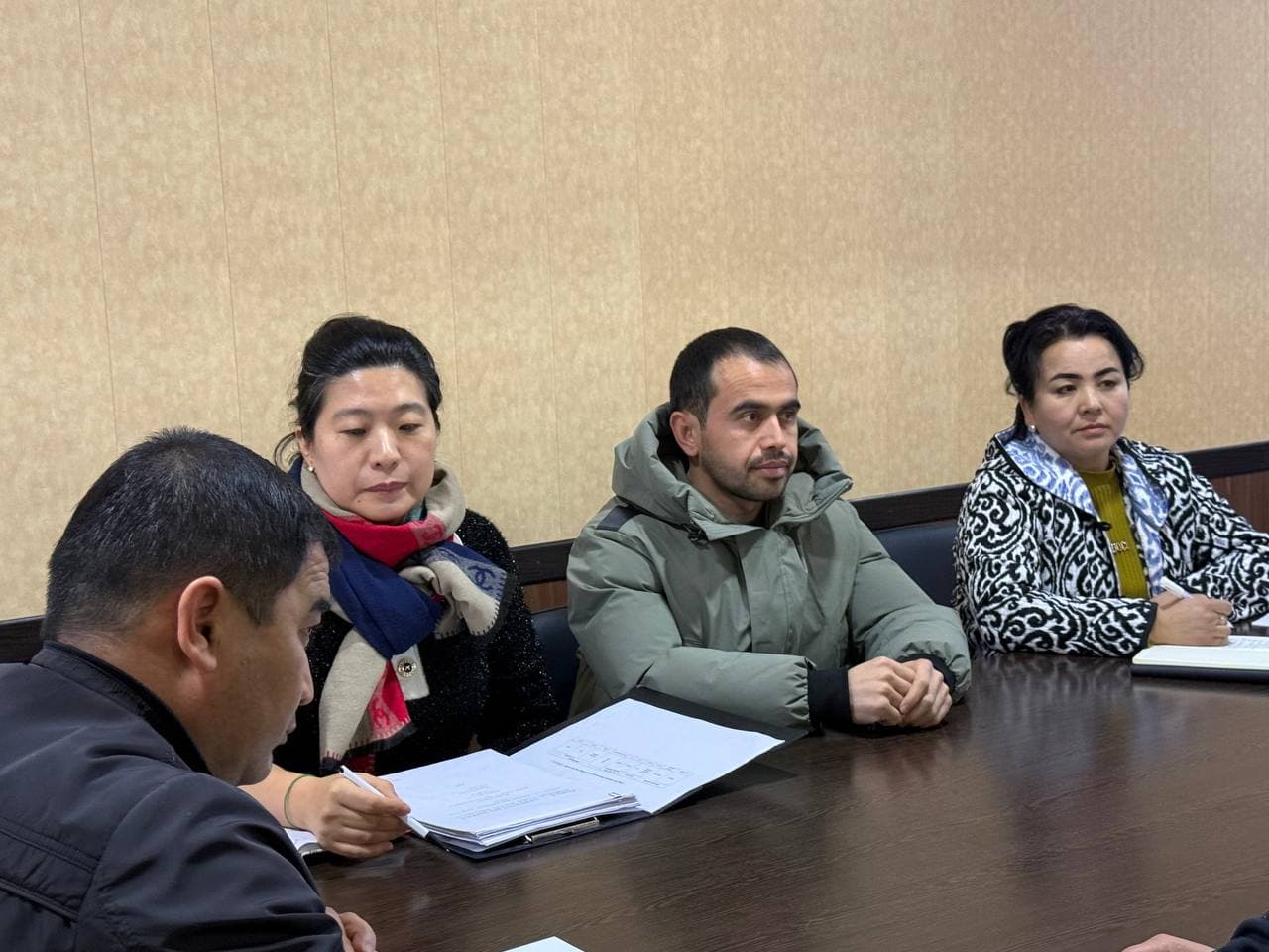 Ulug‘norda Janubiy Koreya investori bilan istiqbolli qishloq xo‘jaligi loyihalari muhokama qilindi