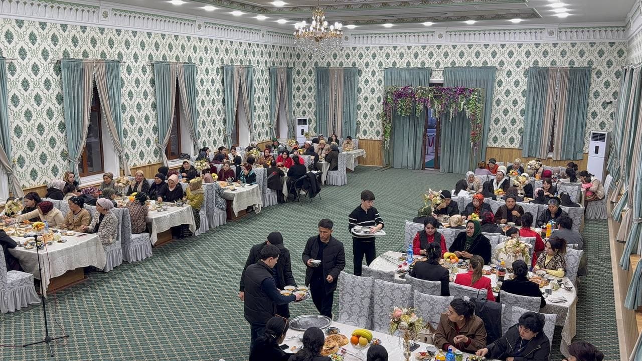 Ulug‘nor tumanida 8-mart bayramiga bag‘ishlangan madaniy tadbir bo‘lib o‘tdi