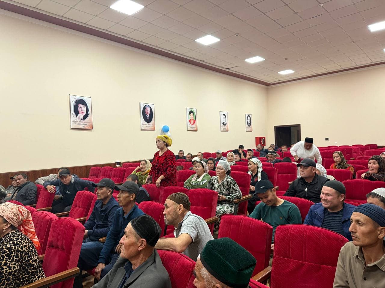 "Yoshlik mahallasida sayyor qabul: aholi muammolari va takliflar muhokama qilindi"