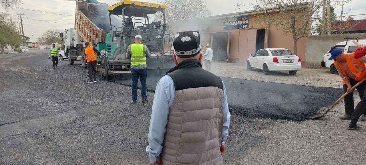 Bekobod shahrida yo‘llar infratuzilmasi yaxshilanmoqda