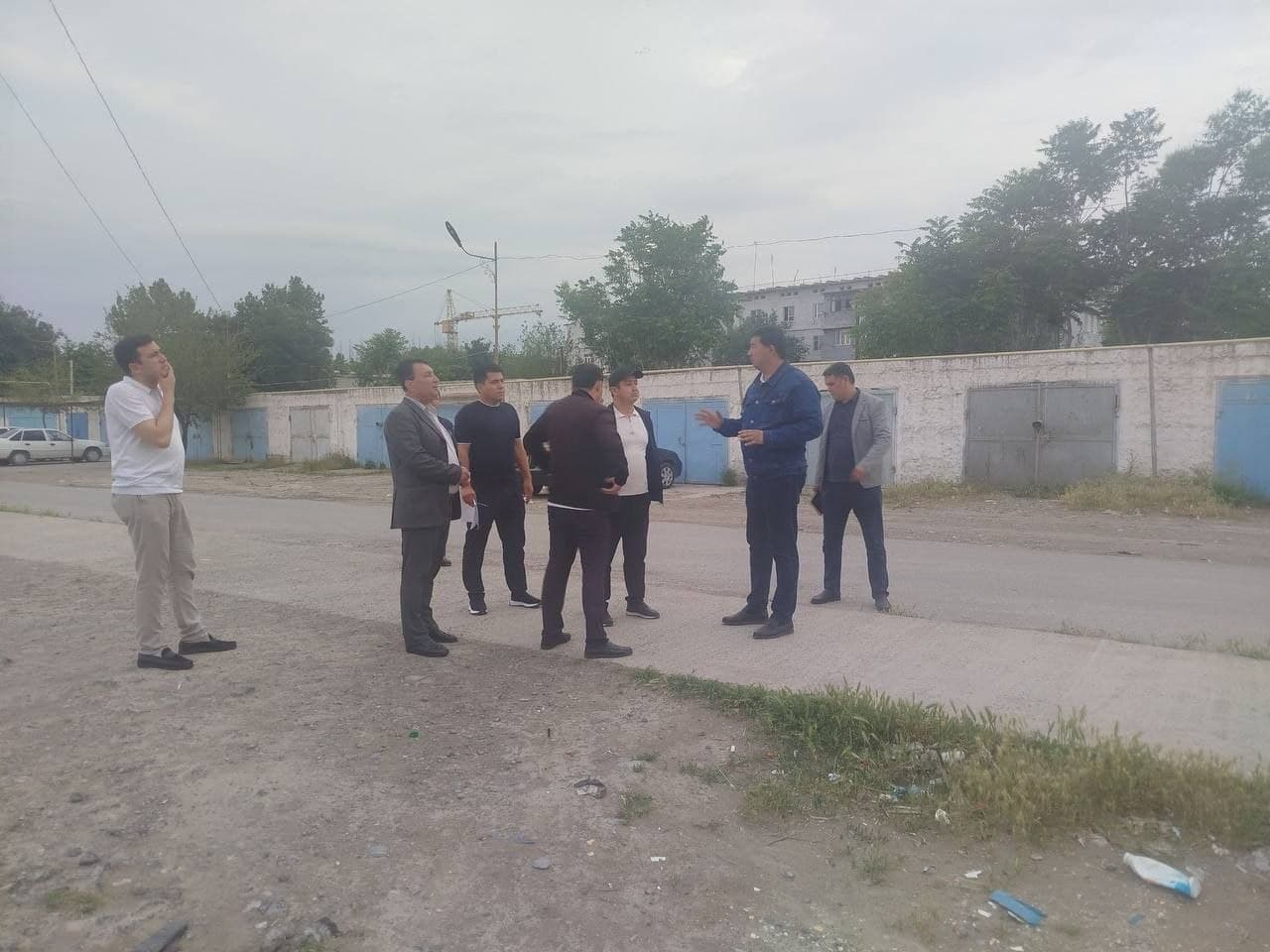 Bekobod shahrida mahallalarni rivojlantirish va infratuzilmani yaxshilash ishlari davom etmoqda