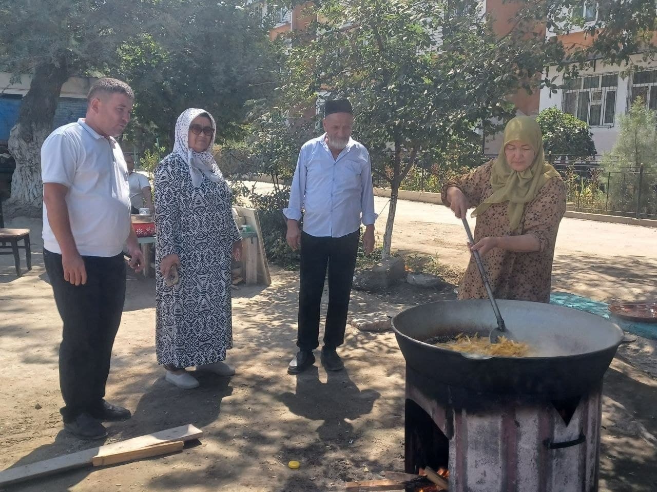 MEHR-SAXOVAT VA HAMJIHATLIK — OBOD MAHALLA ASOSI