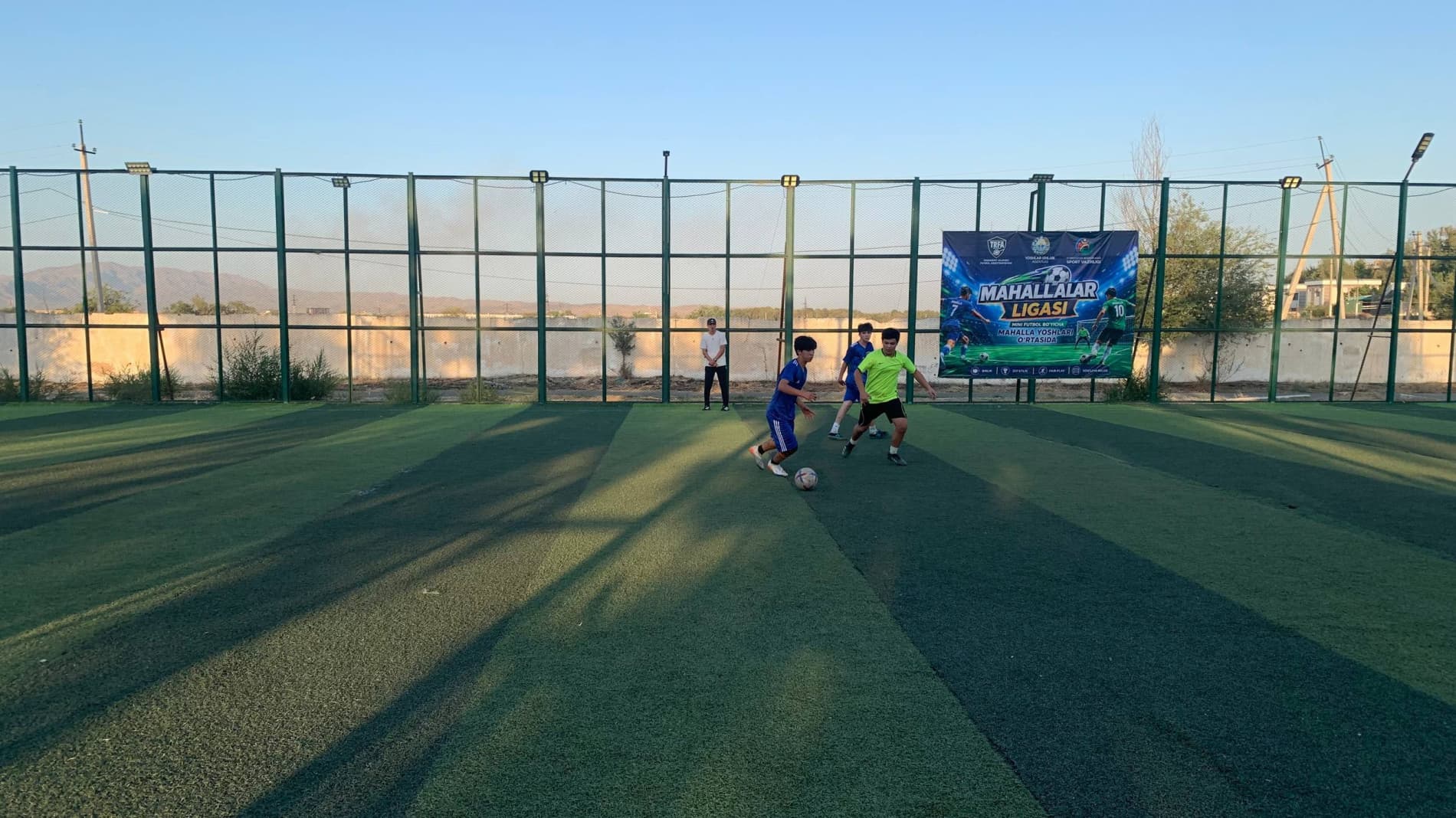 ⚽️ Buloqariq MFY jamoasi mini futbol bo‘yicha "Mahallalar ligasi" g‘olibi.