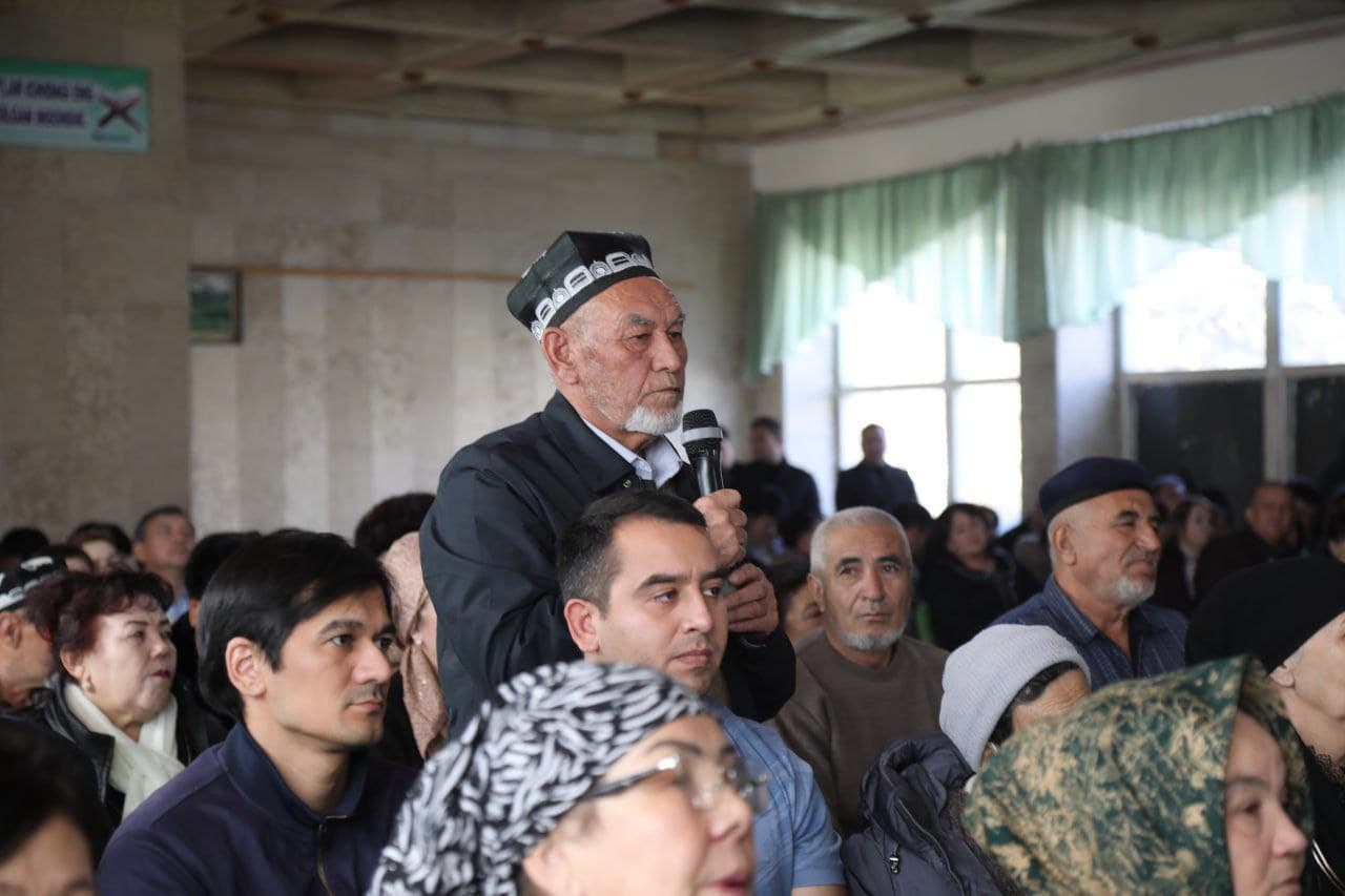 In the Navbahor mahalla of the city of Angren, the address of the President of the Republic of Uzbekistan Shavkat Mirziyoyev to the Oliy Majlis and the people of Uzbekistan was read to the population, as well as information on the implementation of the pr