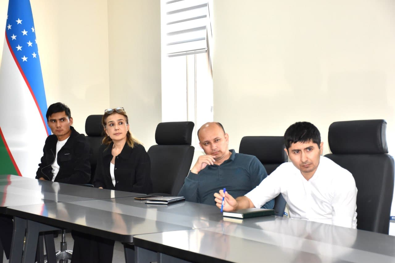 A seminar was held at the Institute of Geology and Geophysics of the University of Geological Sciences